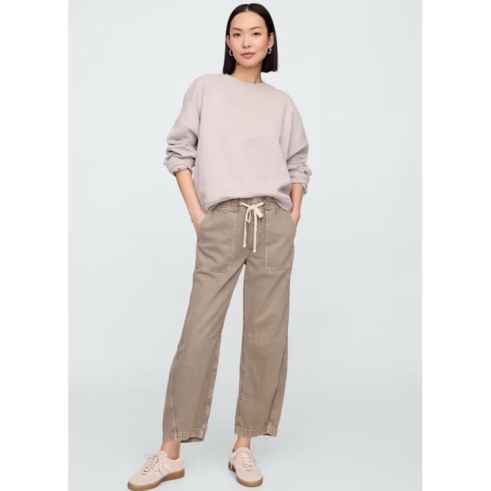 Gap Barrel with Drawstring Waist pants size small short
